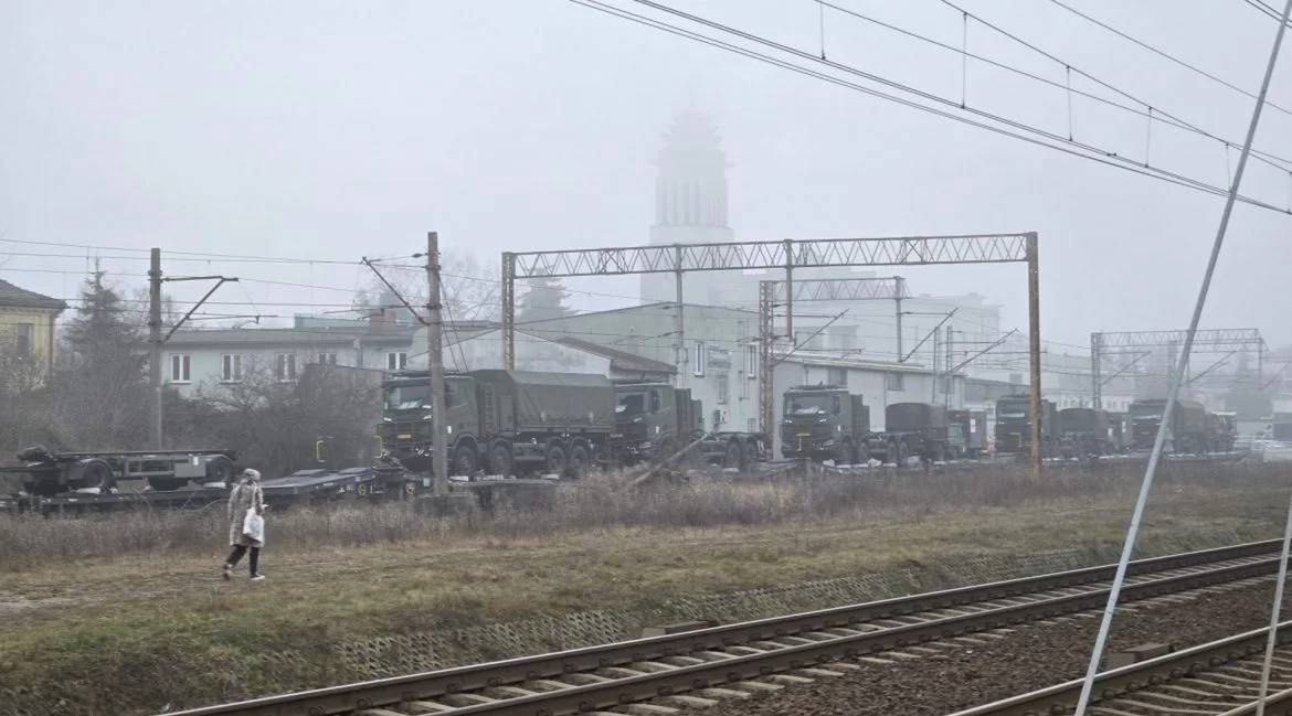 O krok od tragedii. Pociąg prawie wjechał w chłopca na stacji Poznań Junikowo