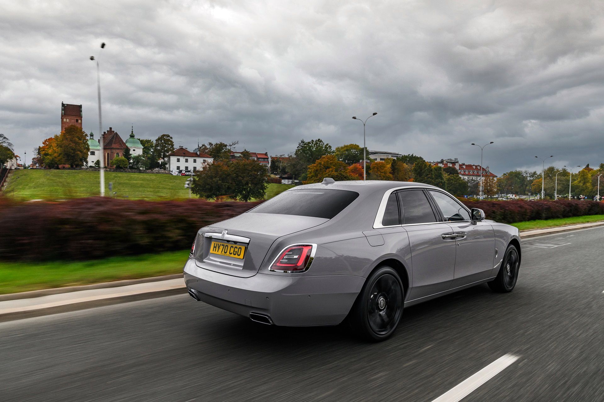 Rolls-Royce Ghost na ulicach Warszawy (2020) (fot. Dominik Kalamus)