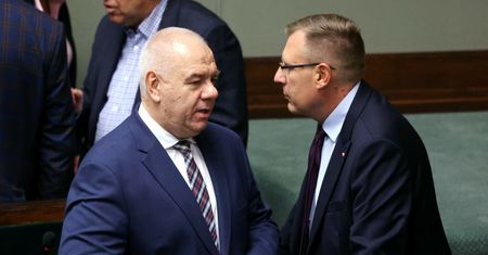 Jacek Sasin szykuje trzy nowe podatki. Uderzą we właścicieli mieszkań