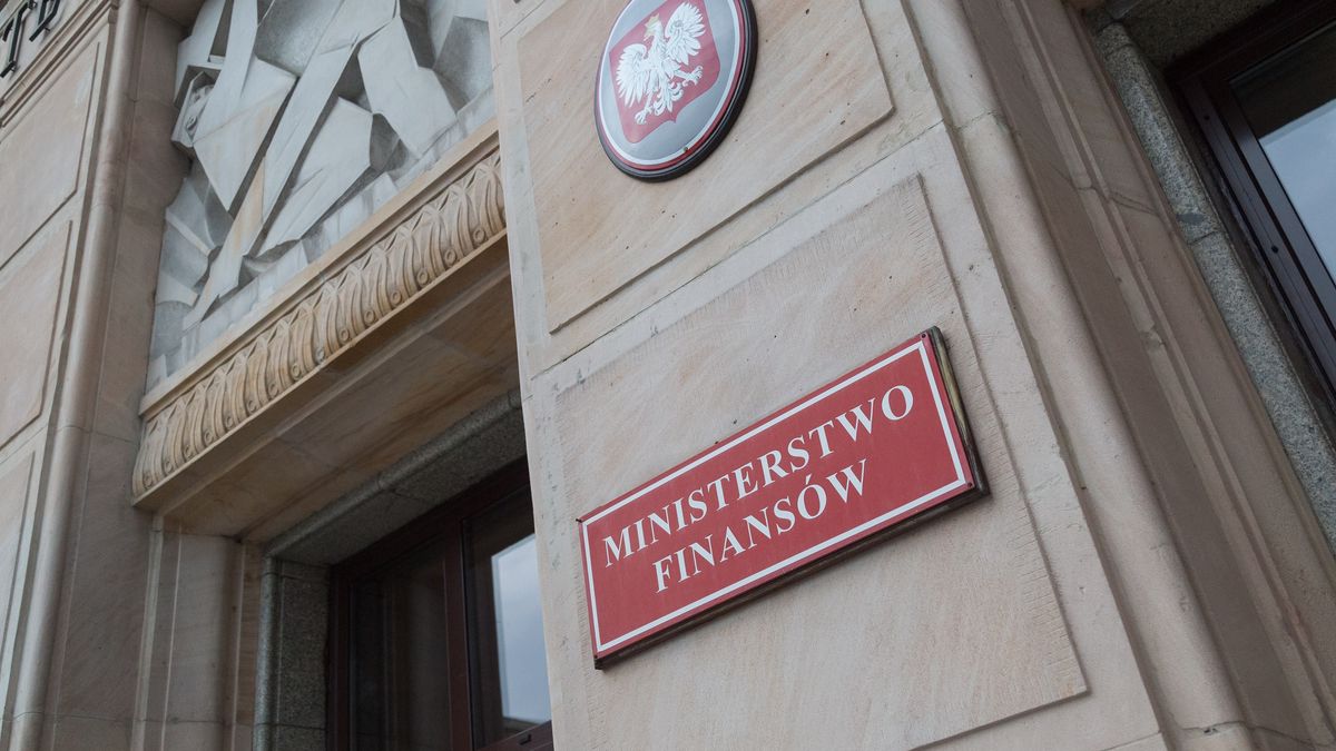 Są dane o długu Skarbu Państwa.