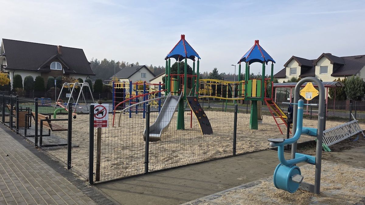 Kazimierz Biskupi: Nowe boisko, siłownia i plac zabaw. Trwa budowa