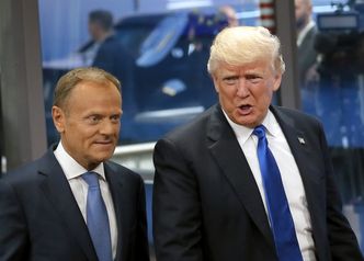 Spotkanie Donaldów w Brukseli: Trump poklepuje Tuska po plecach (ZDJĘCIA)