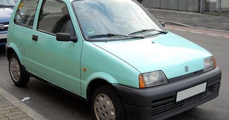 Kultowe auta lat 90. Rozpoznasz je wszystkie?