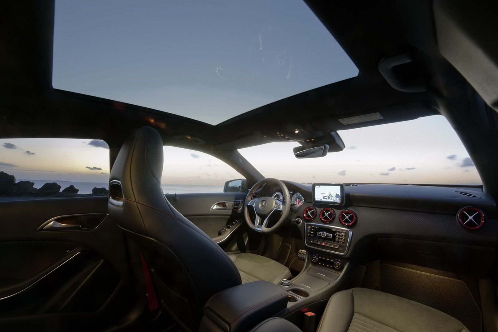 Mercedes-Benz klasy A (W176) - obszerna galeria prosto od producenta 103