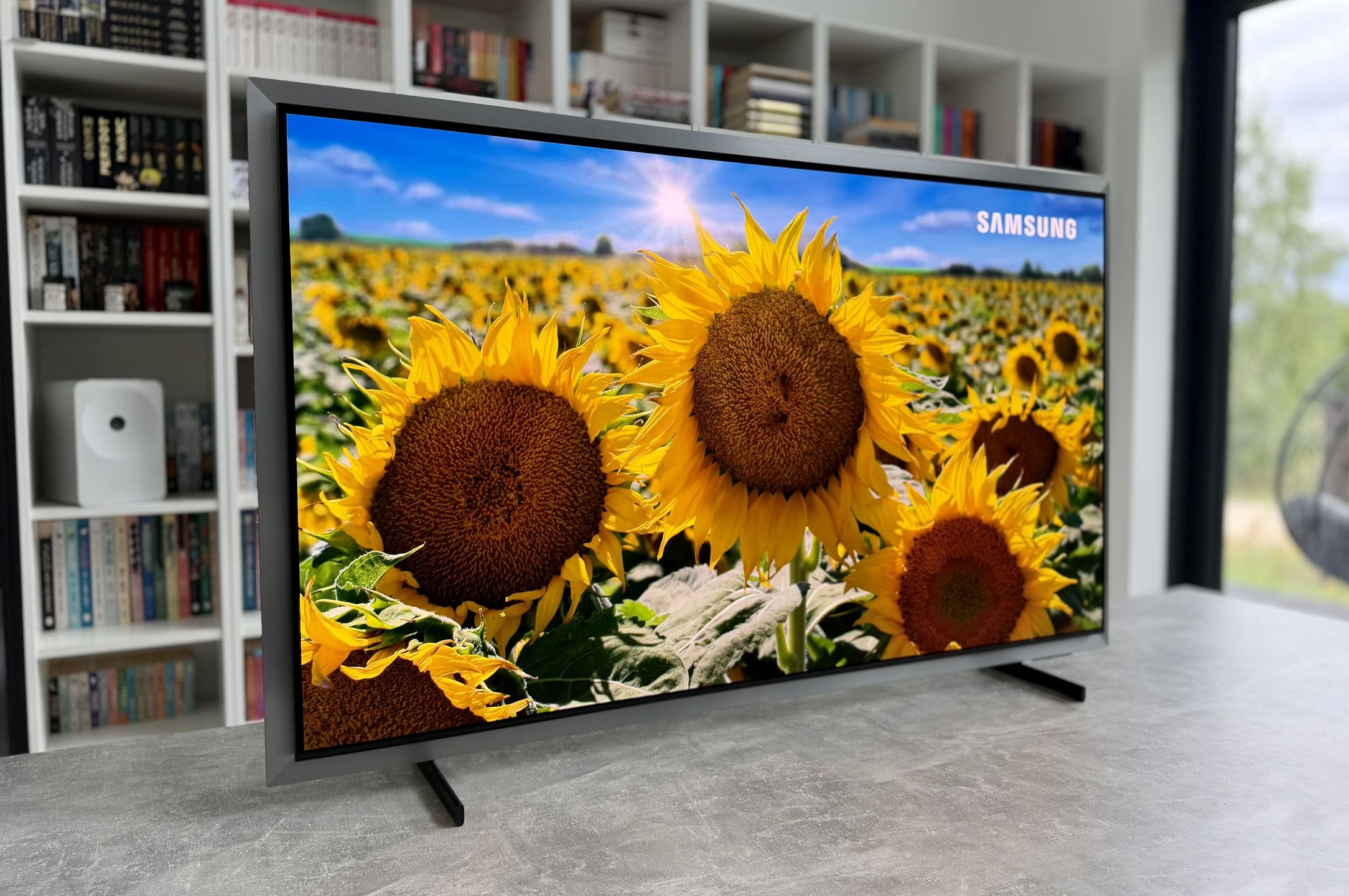 Samsung OLED S99H - efekt HDR w jasnych scenach