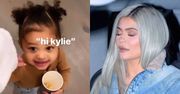 Dramat Kylie Jenner: Stormi nazywa ją po imieniu... "Nie mów do mnie Kylie! NAZYWAM SIĘ MAMUSIA"