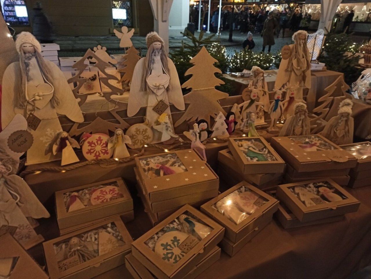 Przed nami Mikołajki i jarmark świąteczny na rynku w Lesznie