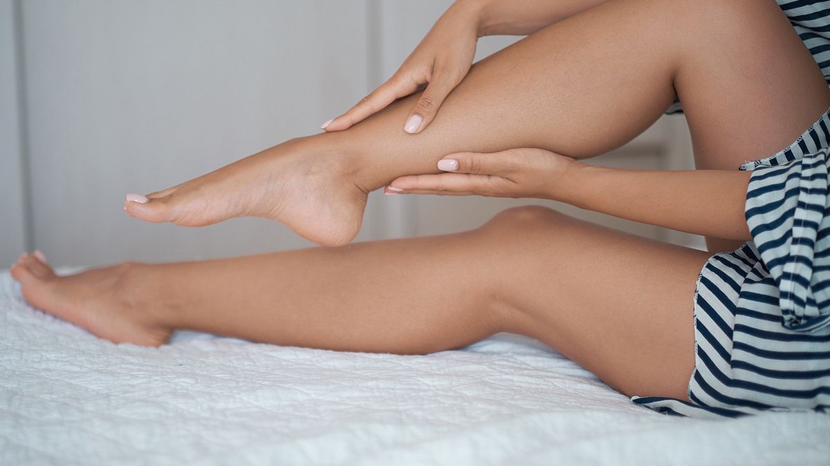 Zatrzymanie wody w organizmie może powodować wzrost wagi ciała, opuchlizny, ale może być również objawem poważnych chorób