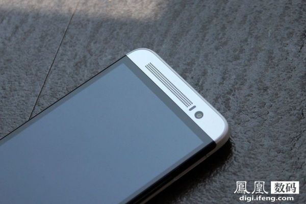 W skrócie: LG G Watch z czterema rdzeniami, HTC One (E8) na zdjęciach i 100 zł zwrotu po zakupie Nokii X 12