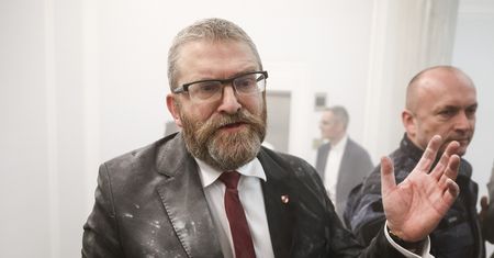 Braun już tego nie ukrywa. "Gaśnica stała się znakiem"