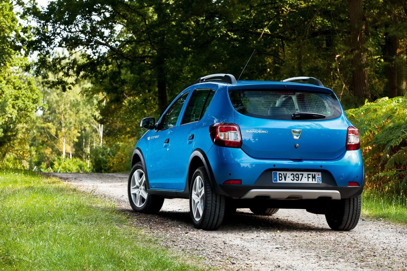 Dacia Logan, Sandero, Sandero Stepway