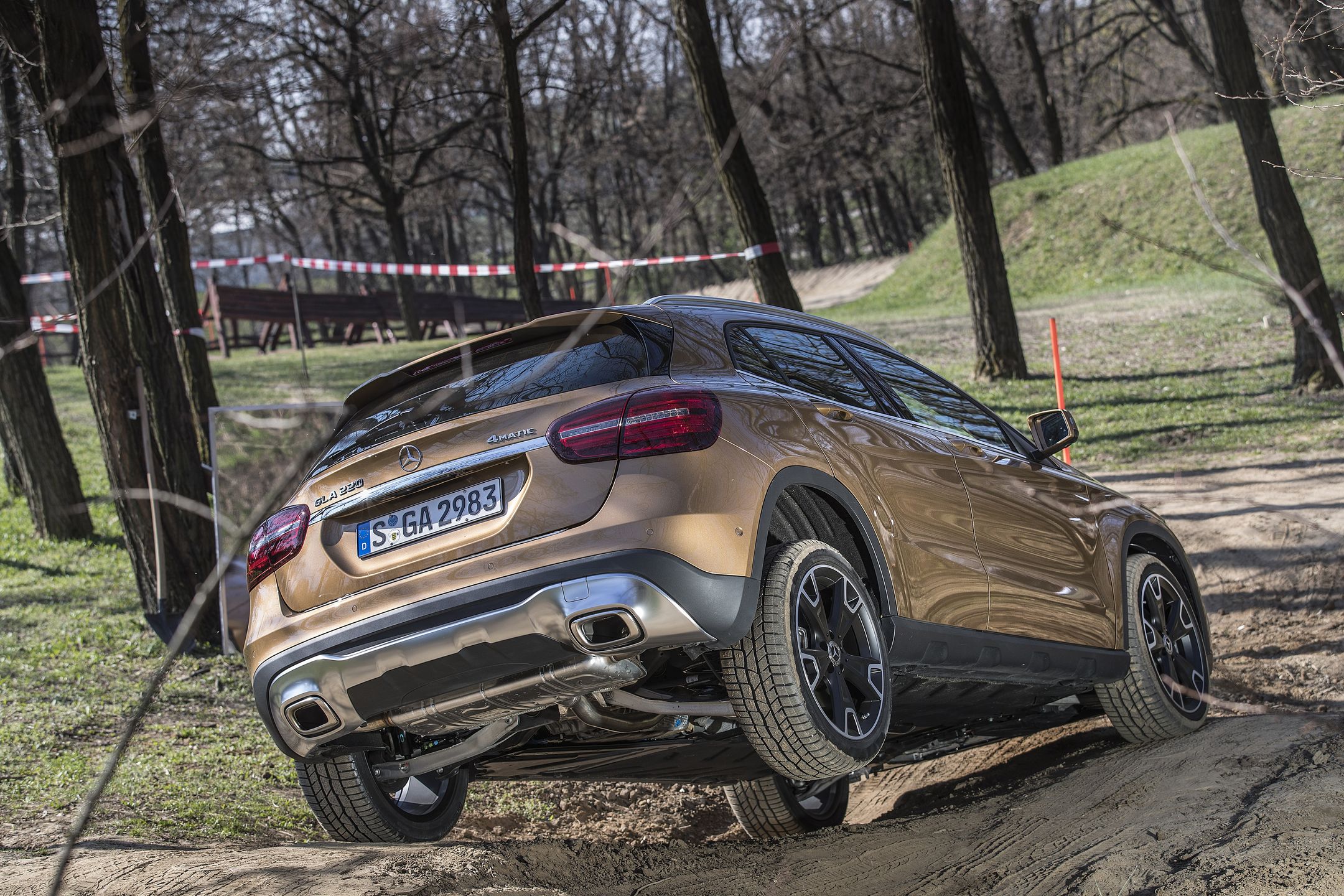 Nawet Mercedes-Benz GLA (X156) był prezentowany dziennikarzom w warunkach terenowych 