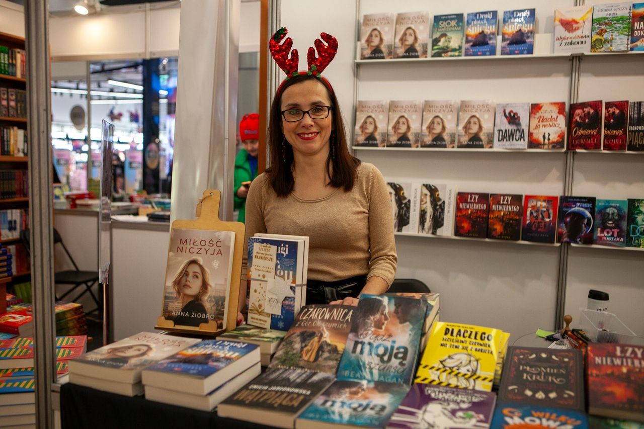 Rzeszów: Targi Książki. Spotkania m.in. z Brodzik, Orłosiem i Saletą