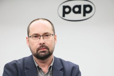 Marek B?o?ski nowym prezesem PAP
Fot. Pawel Wodzynski/East News, Warszawa,  21.12.2023. Nowo powo?any prezes Polskiej Agencji Prasowej Marek Blonski. 20 bm. minister kultury odwolal dotychczasowe wladze Polskiego Radia, Telewizji Polskiej i PAP.
Pawel Wodzynski