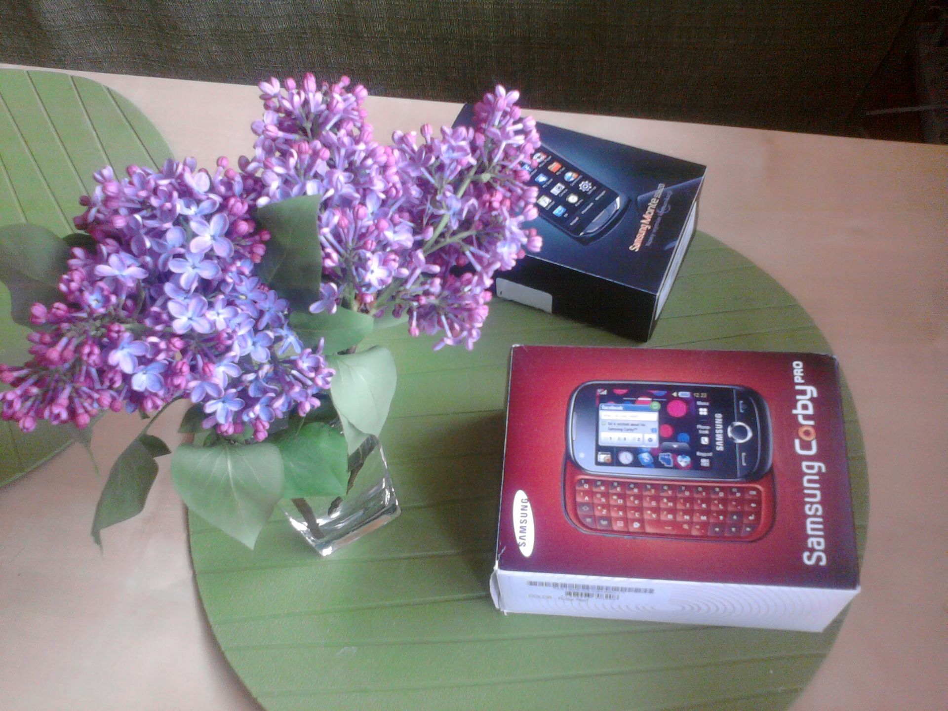 Samsung Monte czy Corby Pro - porównanie 12