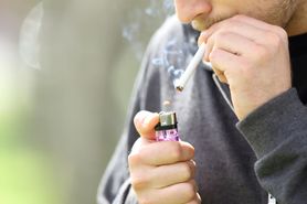 Koronawirus. Palenie papierosów trzykrotnie zwiększa ryzyko zachorowania na COVID-19. Nowe badania