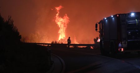 Przedmieścia Splitu w ogniu. Ewakuowano mieszkańców