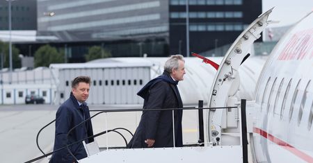 Loty Glińskiego z Morawieckim "jak taksówką". Razem z miesięcznic na Wawelu