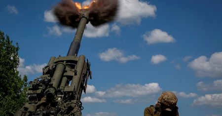 Broń z USA w akcji. Ukraińcy pokazali moment uderzenia w Rosjan haubicą M777