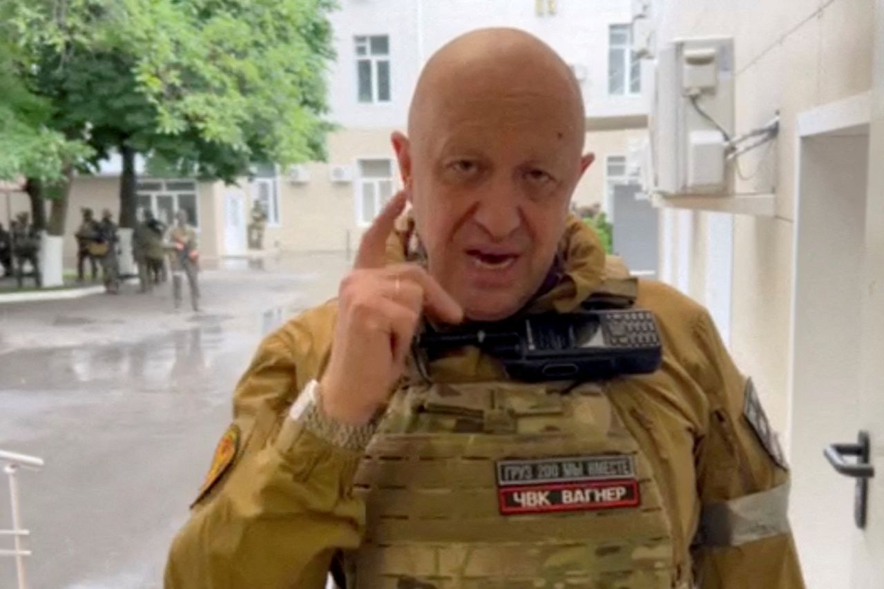Yevgeny Prigozhin has been dead for several weeks, but has become a Halloween hero in Russia.