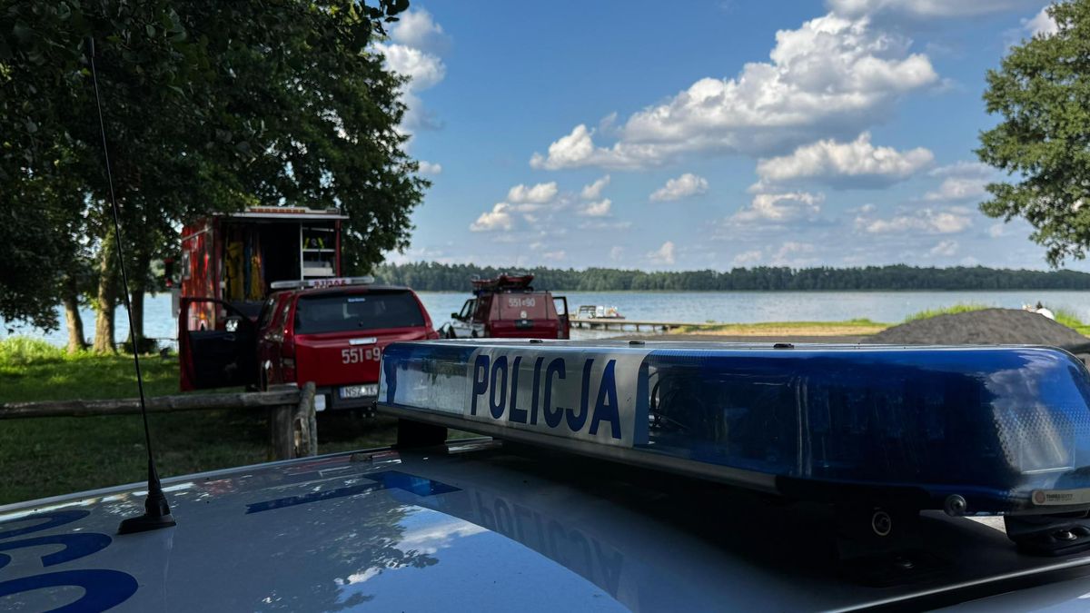 policja jezioro staw poszukiwania zatonięcie topielec