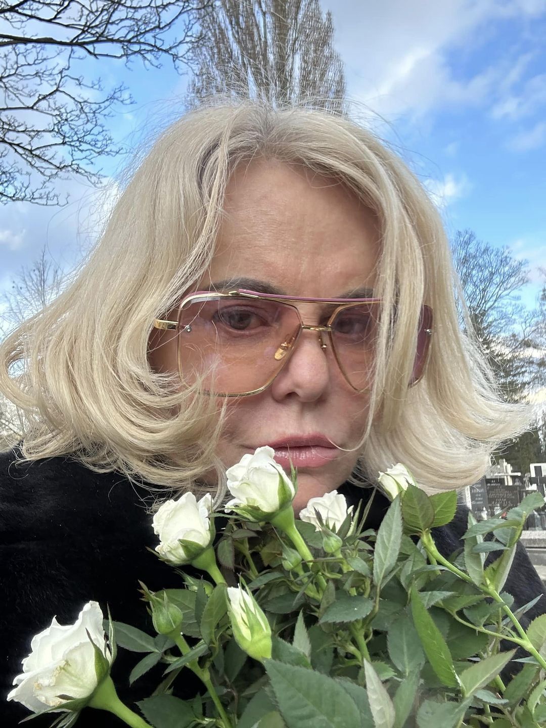 Joanna Kurowska na pogrzebie Ernesta Brylla