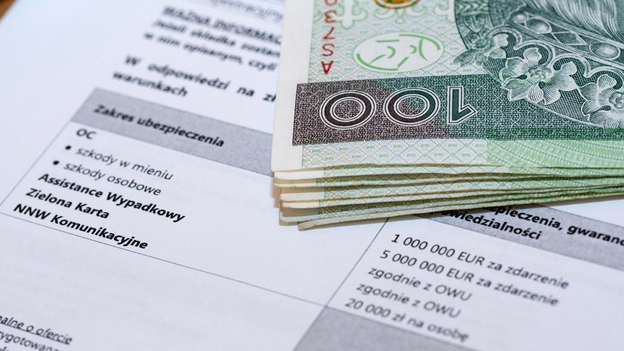 Wyłudzili ponad 55 mln zł z polis OC. Aranżowali nawet kolizje drogowe