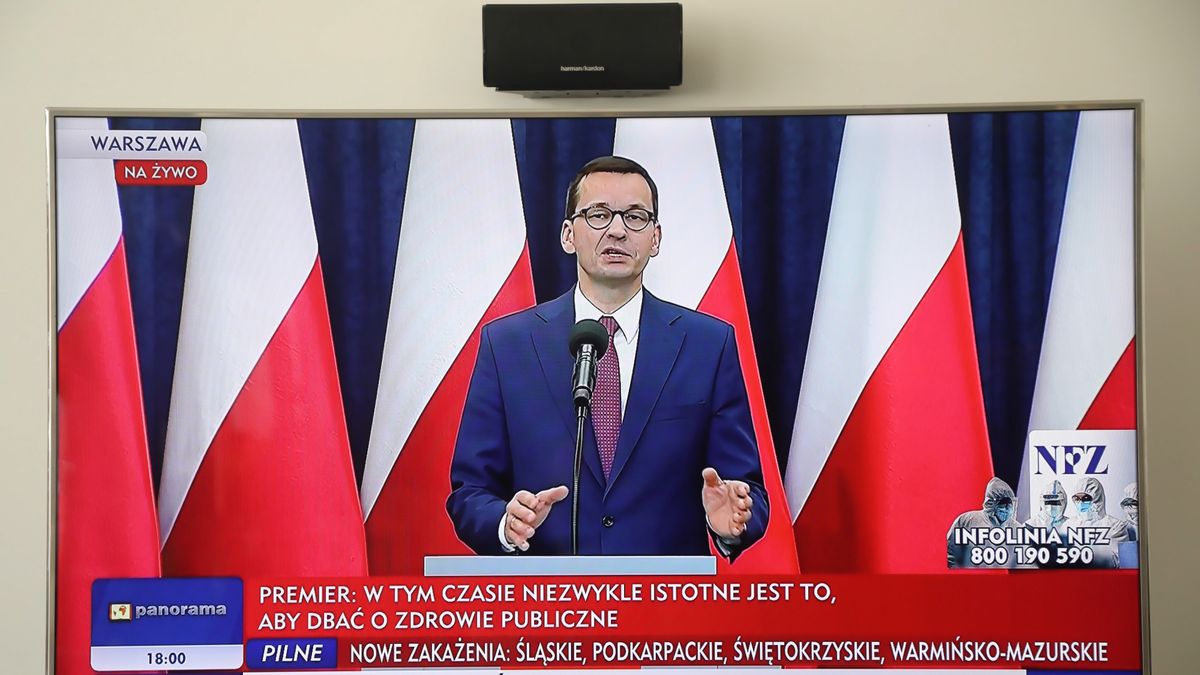 Koronawirus. Ludzie żerują na pandemii, premier reaguje