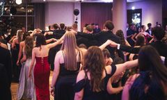 Przywłaszczyła składki na studniówkę. Matka uczennicy z zarzutami