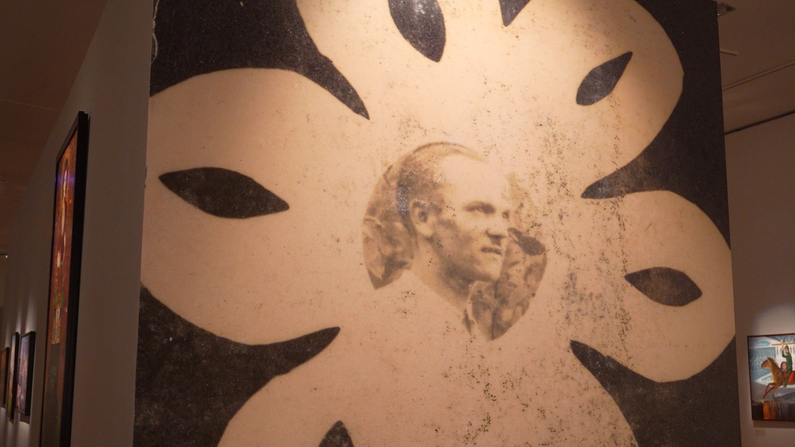 &#34;Pragnący jeszcze bardziej&#34;: pierwsza w Polsce wystawa niezwykłej twórczości Mieczysława Pragnącego w Muzeum Śląskim