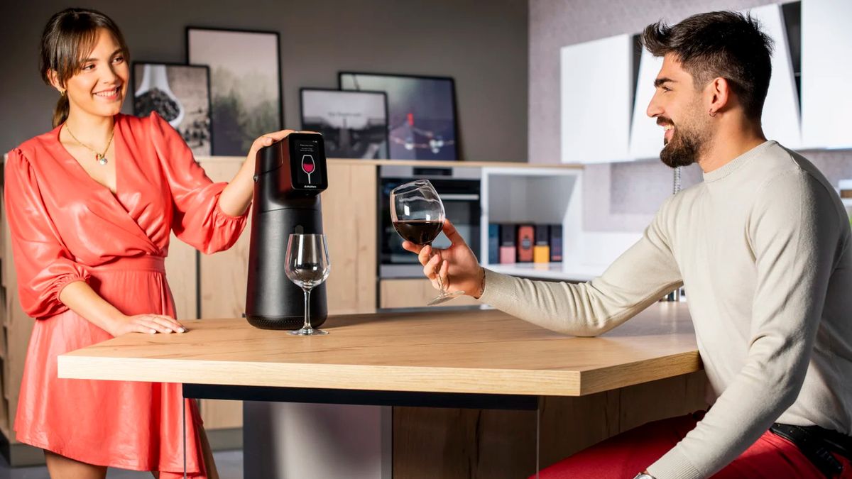 Smart dozownik do wina Albicchiere. Dobra temperatura i smaczne wino nawet przez 6 miesięcy 1