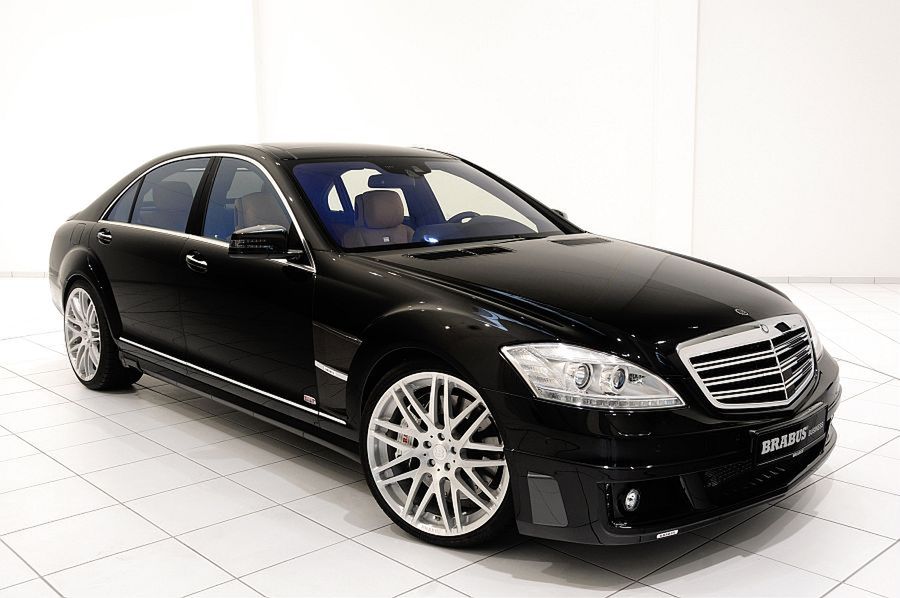 iBusiness - luksusowy Mercedes dla Applemaniaka 5