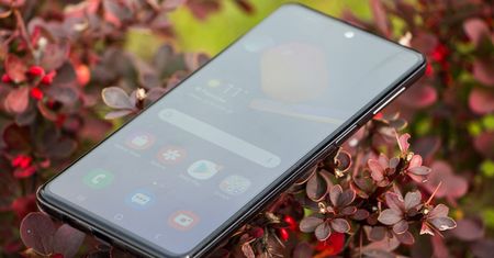 Galaxy M31s to telefon ze świetną baterią, ale nad zakupem dobrze się zastanów