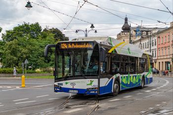 Kraków ma problem z kierowcami autobusów. Wytrzymują dwa miesiące