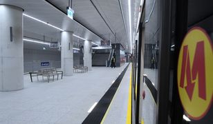 Warszawa. Utrudnienia w kursowaniu linii metra M2. Obecnie ruch przywrócono