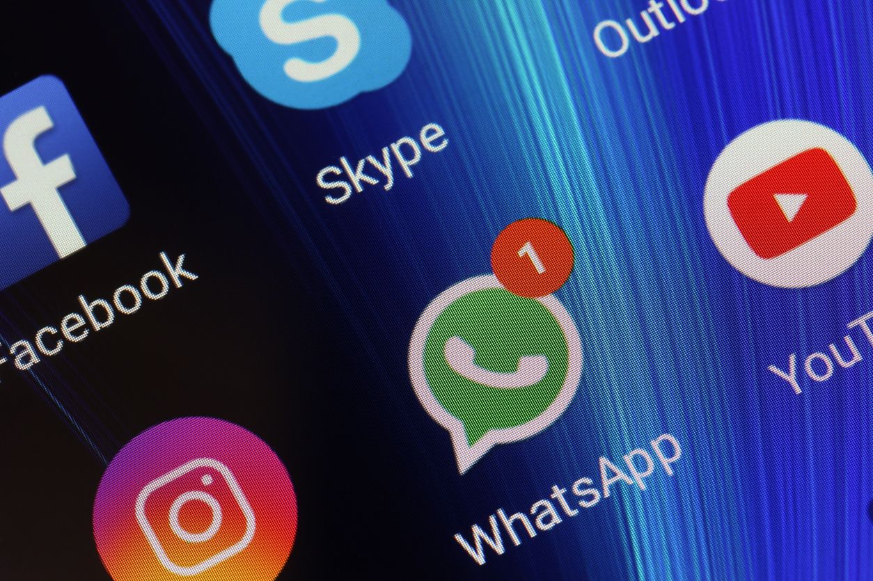 Facebook: atak na Bezosa to wina Apple'a. WhatsApp to święta krowa