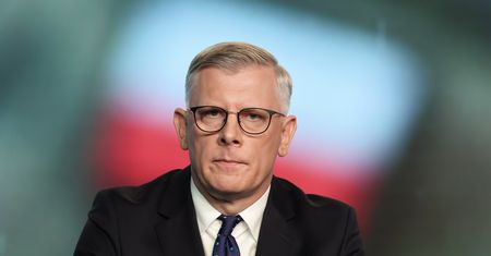 Służby pod blokiem Cenckiewicza. Zaapelował do premiera