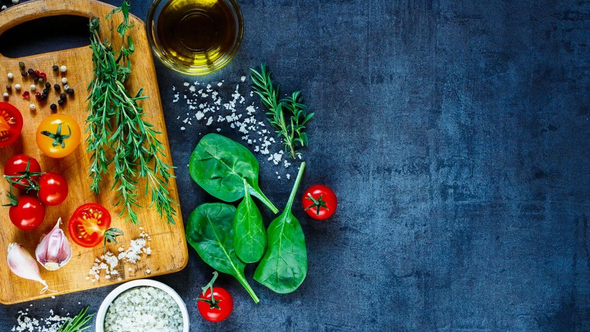 Dieta IF to zestaw zasad odnoszących się do żywienia na przestrzeni dłuższego czasu. 