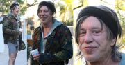 Mickey Rourke na spacerze w obcisłych bokserkach (FOTO)