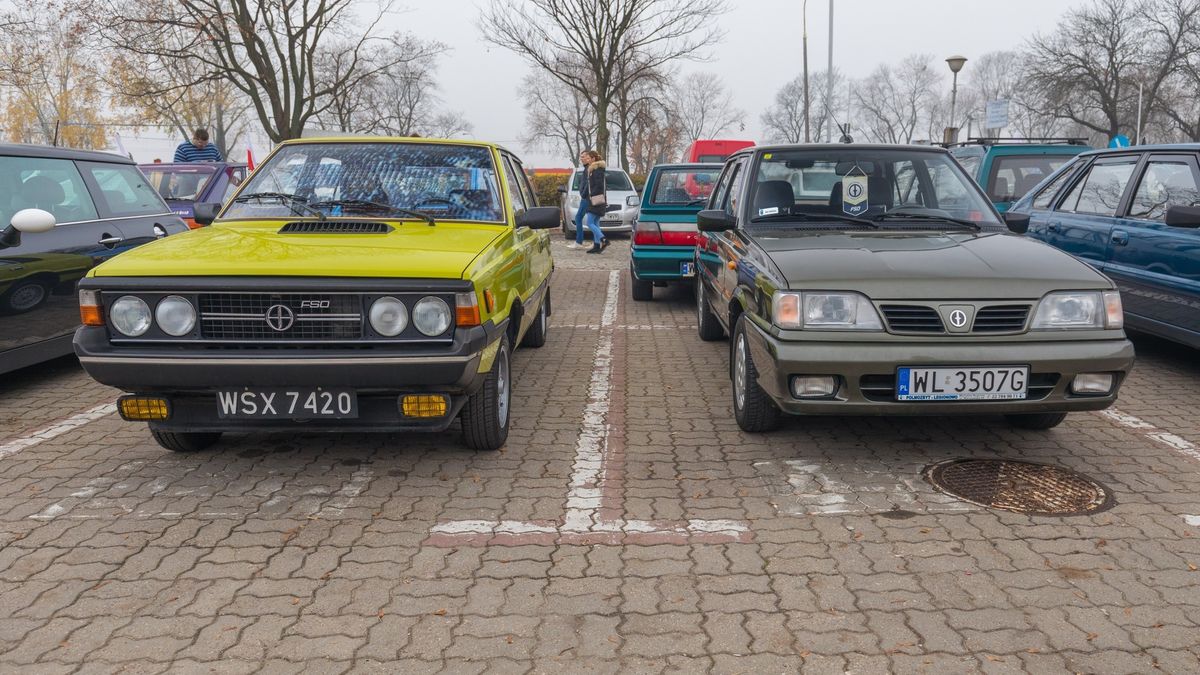 Jeśli stary polonez może być zabytkiem, to dlaczego miałby nim nie zostać nowszy Caro? Z takiego założenia wychodzi wiele osób. Co ciekawe, dziś czarne blachy dla niektórych stanowią prawdziwą wartość, wyższą niż żółte.