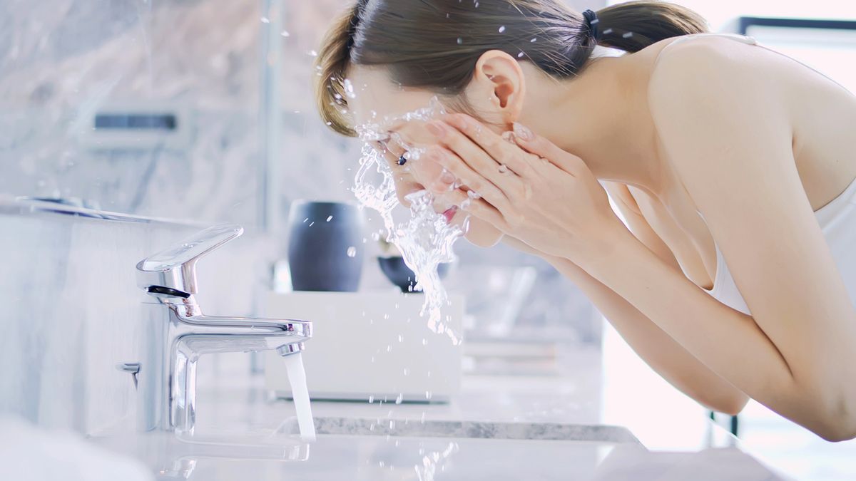 Rozszerzone pory to charakterystyczna dolegliwość w przypadku cer tłustych i mieszanych.