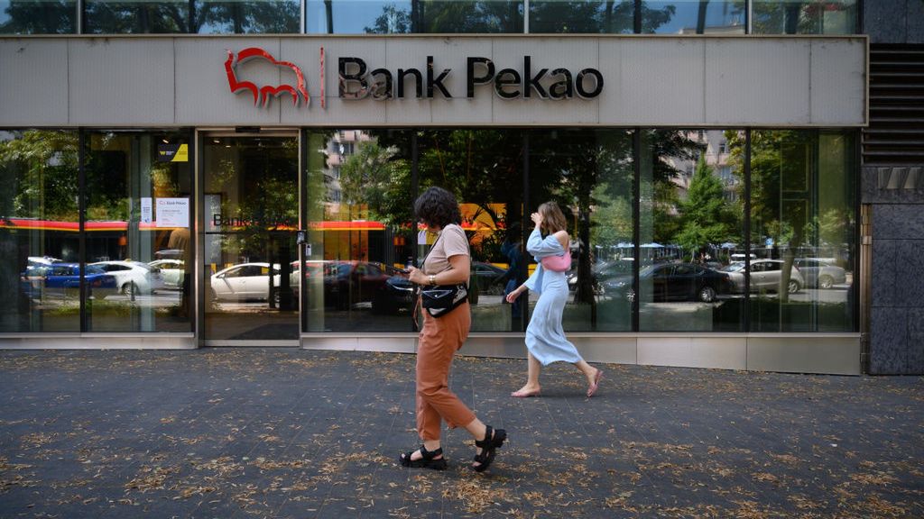 PZU i Pekao chcą wspólnie rozdawać kredytowe karty