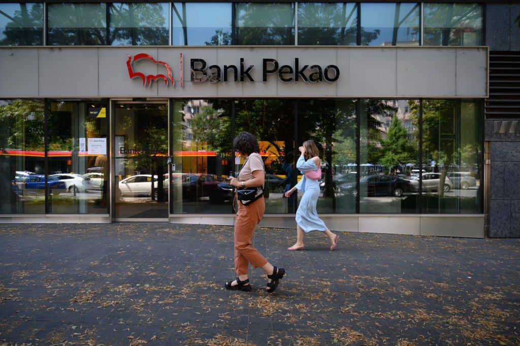 PZU i Pekao chcą wspólnie rozdawać kredytowe karty