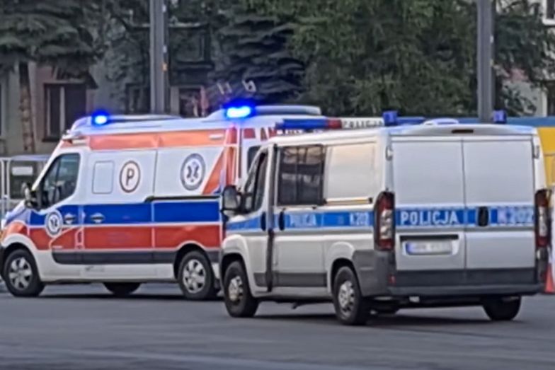 Poznań. Zakrwawiony mężczyzna szedł na policjantów z nożem. Padły strzały