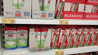 Sprzedają mleko za 49 gr. Tyle tak naprawdę kosztuje litr