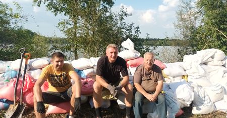 "Ludzie szli na wał i płakali". Usłyszeli, że muszą się ewakuować, ale to nie była prawda