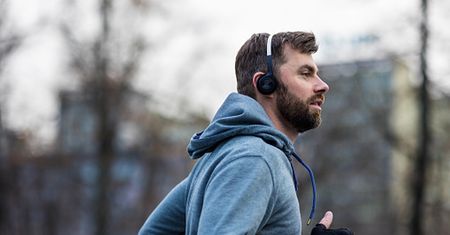 Naukowcy puścili psychopatom 260 piosenek. Jeden hit szczególnie cenią