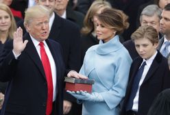 Te zdjęcia Melanii przejdą do historii. Znaczące miny na początku i końcu prezydentury Trumpa