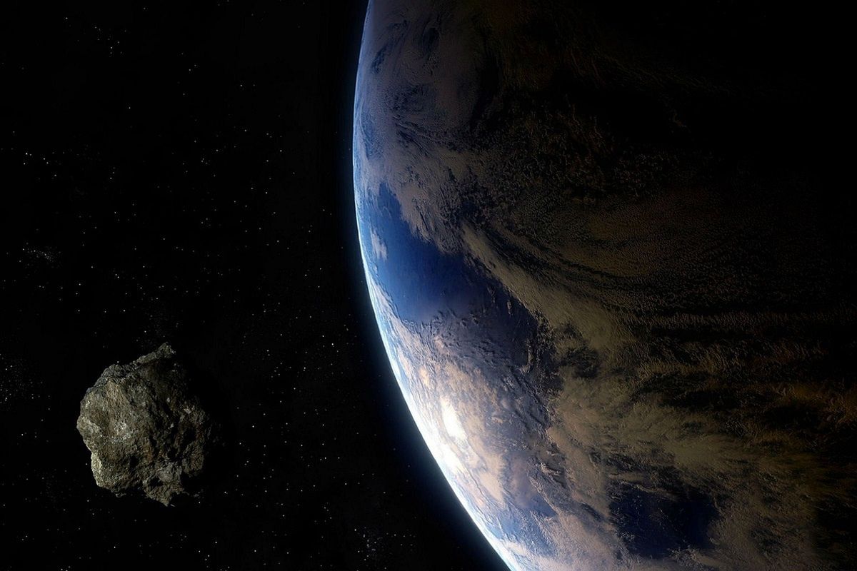Asteroida 2020 GB2 leci w kierunku Ziemi. Czy grozi nam katastrofa? 