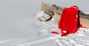 Turyści zostawiają "zwłoki sanek". Schronisko apeluje
